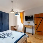 Luxurious Apartment In Old Town - Ultra Central