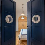 Luxurious Apartment In Old Town - Ultra Central